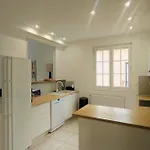 Very Bright With Terrace In *