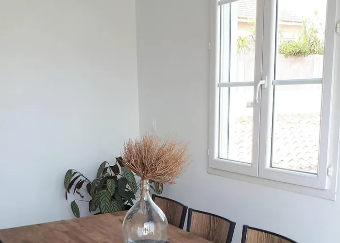 Διαμέρισμα Very Bright With Terrace In *